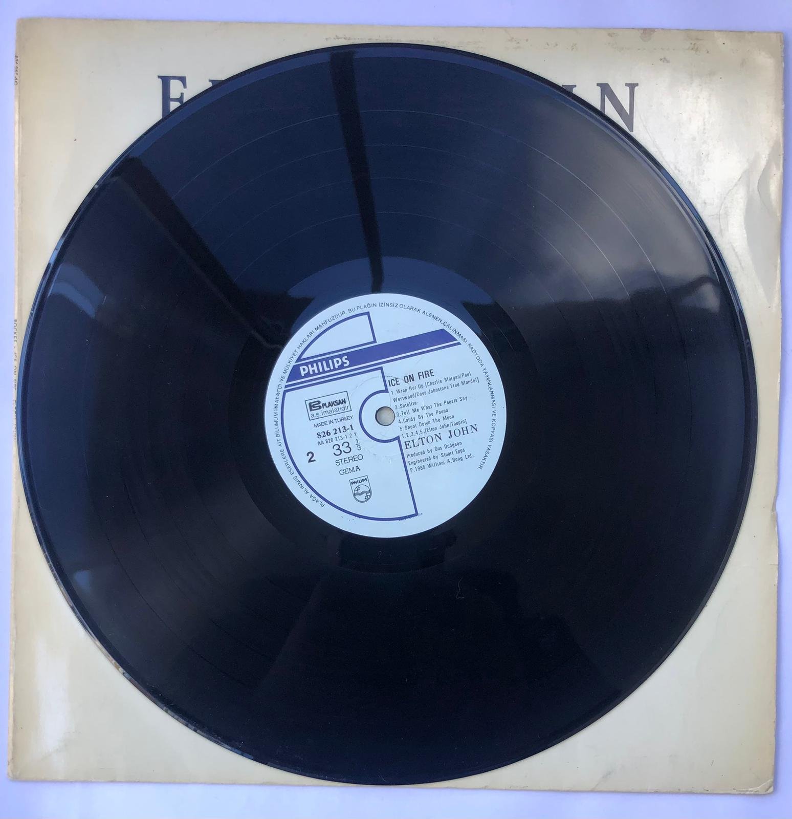 Elton John – Ice On Fire Plak