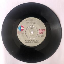 Ferdi Tayfur – Çeşme / Muhtaç Etme Beni 1975