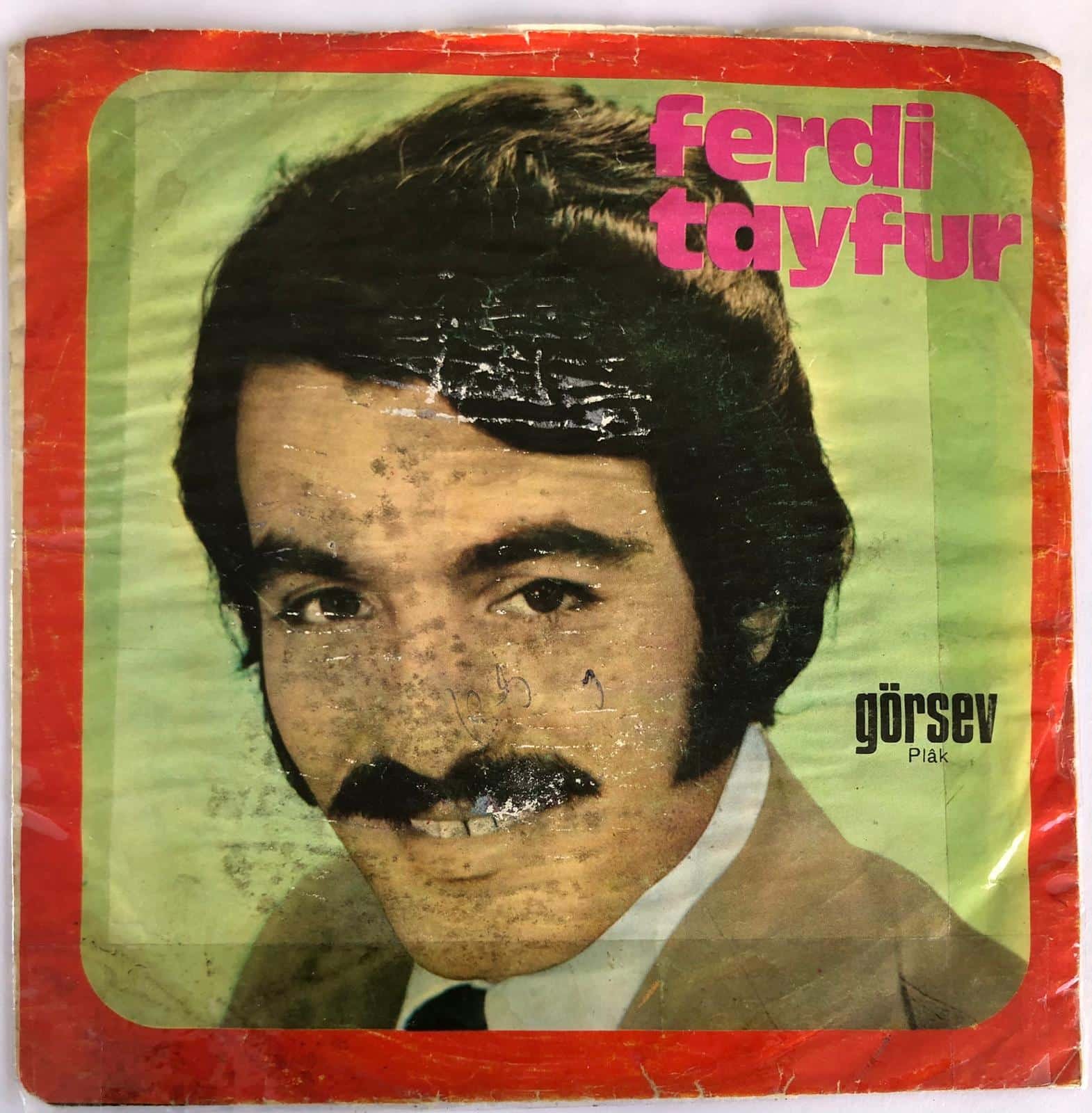 Ferdi Tayfur – Yüreğimde Yara Var / Bana Gerçekleri Söyle
