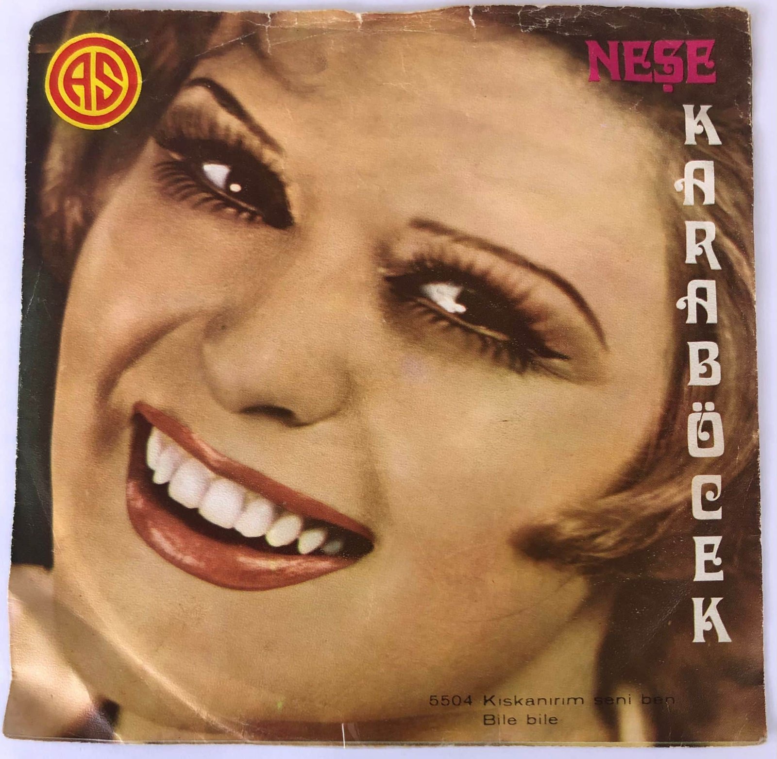 Neşe Karaböcek – Kıskanırım Seni Ben / Bile Bile