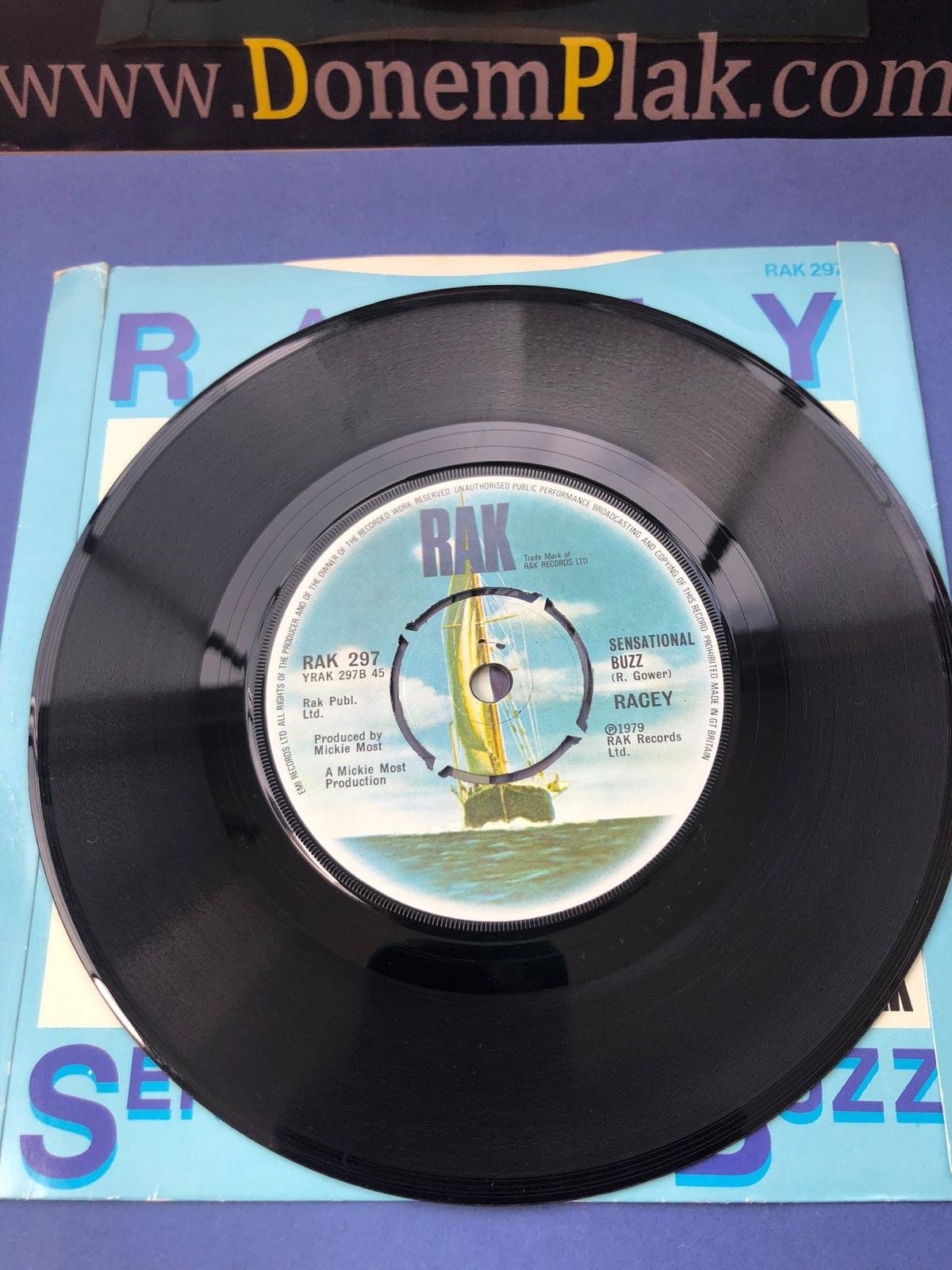 Racey – Boy Oh Boy
